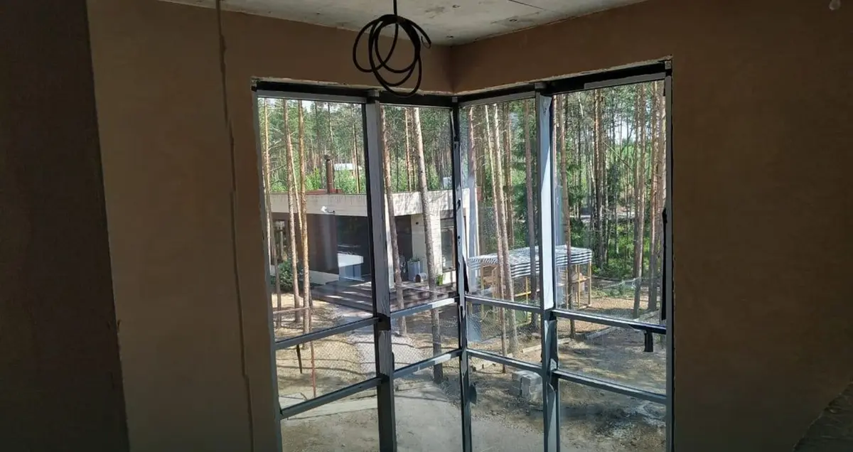 Коттедж после штукатурки